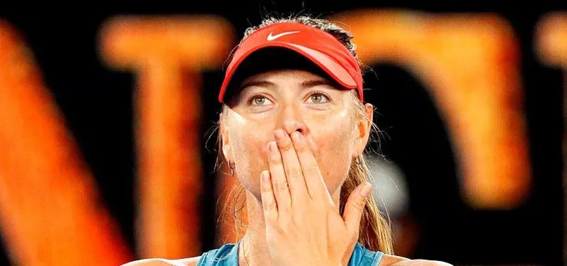 Sharapova son şampiyon Wozniacki'yi eledi
