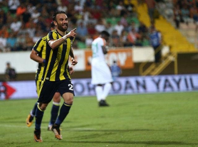 Süper Lig’de kim, ne kadar kazanıyor? İşte maaşlar...