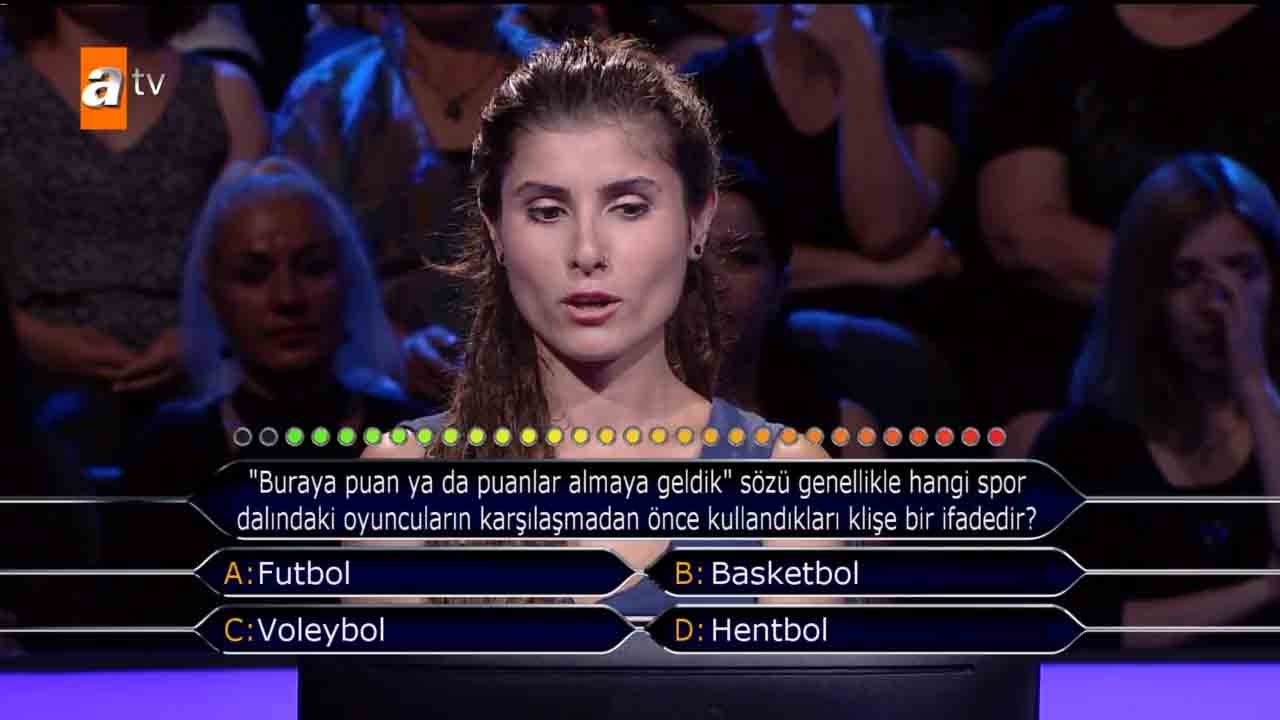 Milyoner’e damga vuran ’Futbol’ sorusu! Kim Milyoner Olmak İster 833.yeni bölüm soru ve cevapları!