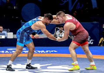 Taha Akgül finale yükseldi!