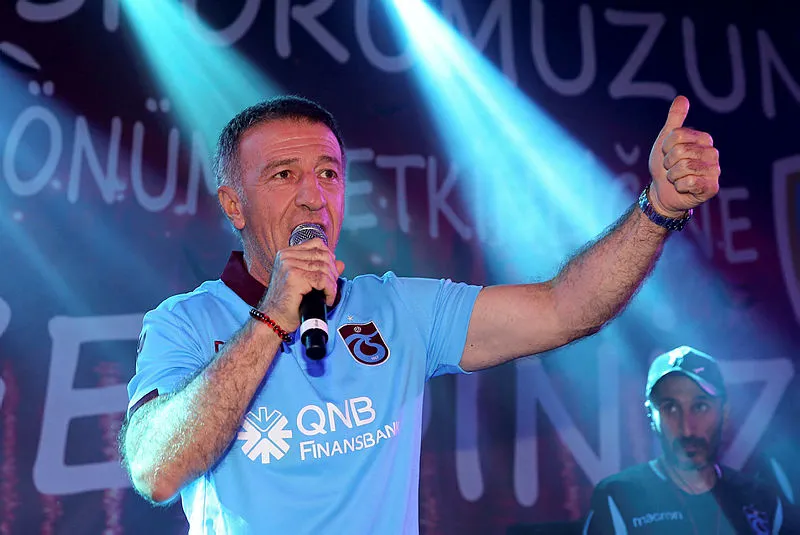 Trabzonspor Başkanı Ahmet Ağaoğlu Zargo Toure transferini açıkladı - 1