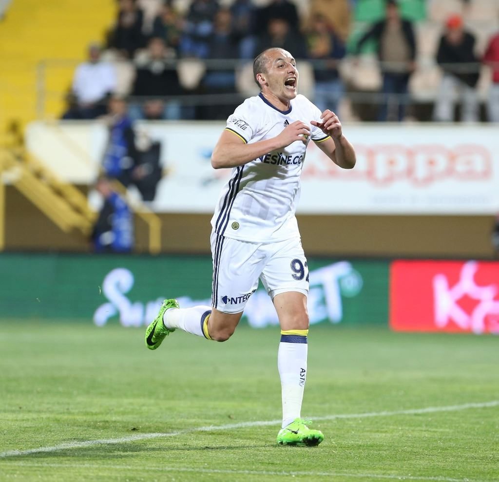 Fenerbahçe’de 5 ismin bileti kesildi