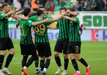 Akhisarspor’da 2 futbolcu gönderildi!