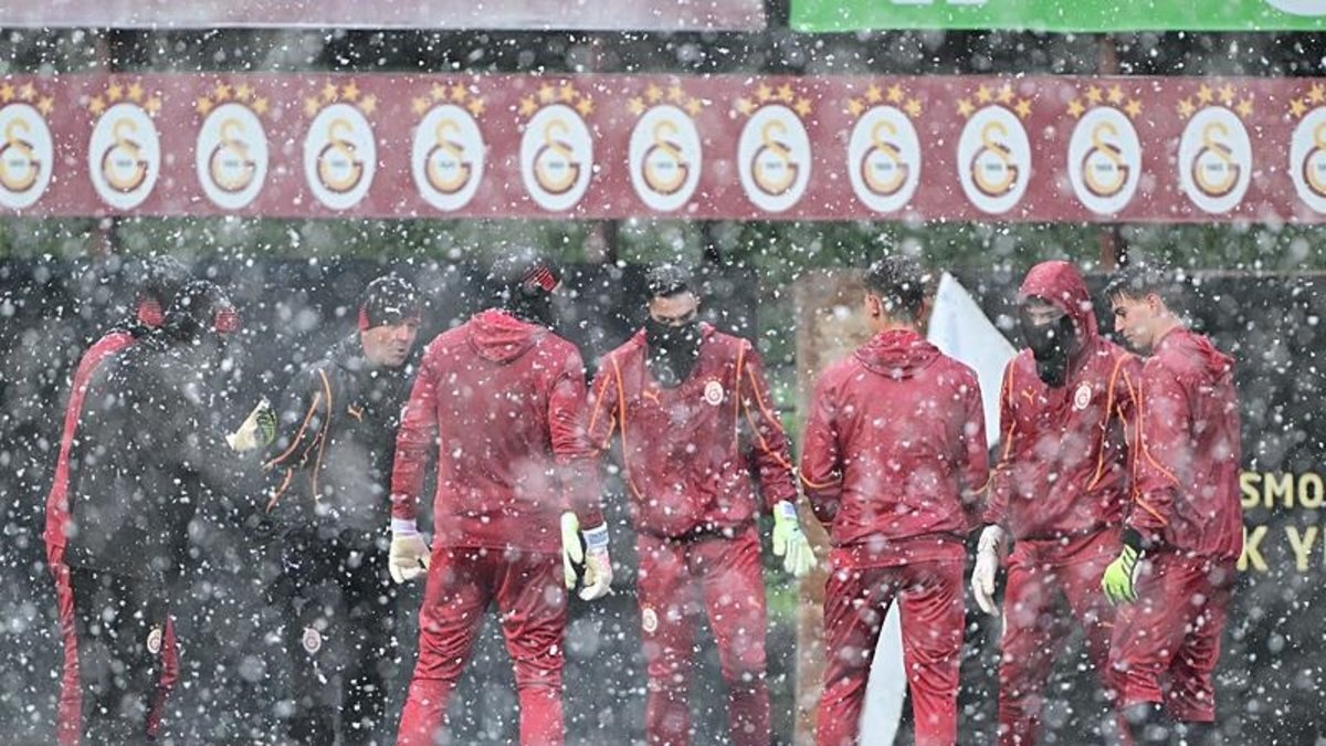 Galatasaray AZ Alkmaar sınavında! İşte muhtemel 11'ler Galatasaray AZ Alkmaar sınavında! İşte muhtemel 11'ler