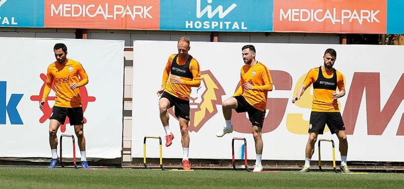 Galatasaray’da Sinan Gümüş antrenmanı tamamlayamadı