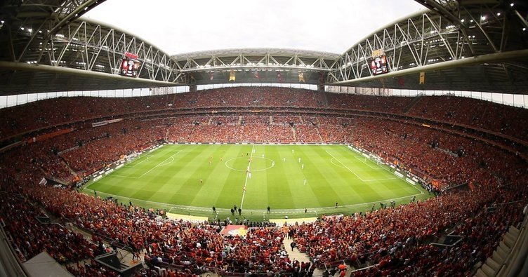 Buyuk Kutlama Yarin 19 05 Te Sayfa 1 Galatasaray 22 Kasim 2020 Pazar