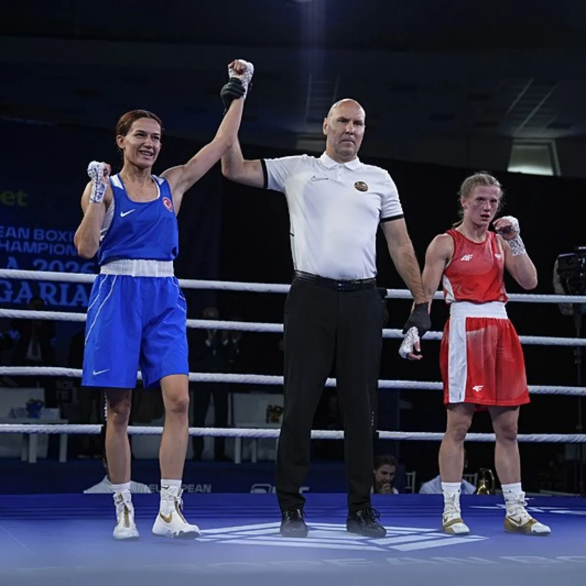 Milli boksör Hatice Akbaş Avrupa Şampiyonası'nda finale kaldı