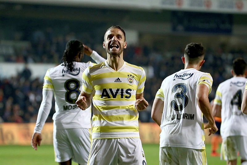 Fenerbahçe’den 3 sürpriz