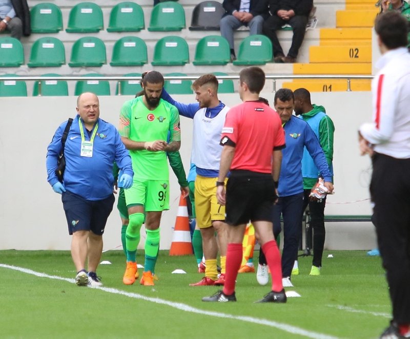 Akhisar - Yeni Malatya maçından kareler