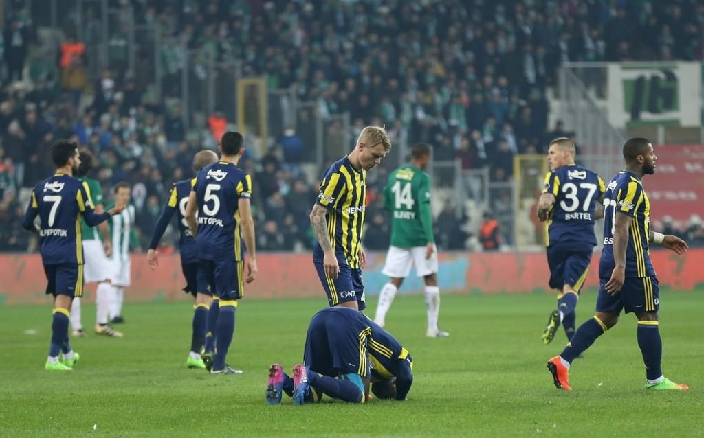 Bursaspor-Fenerbahçe karşılaşmasından kareler