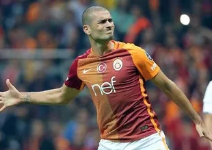 "90 dakika tek kale oynadık"