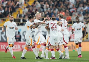 O isme flaş eleştiri! "Futbol dersi almalı"