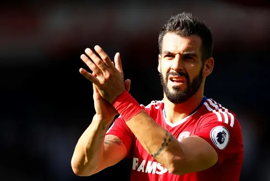 Alvaro Negredo yolda!