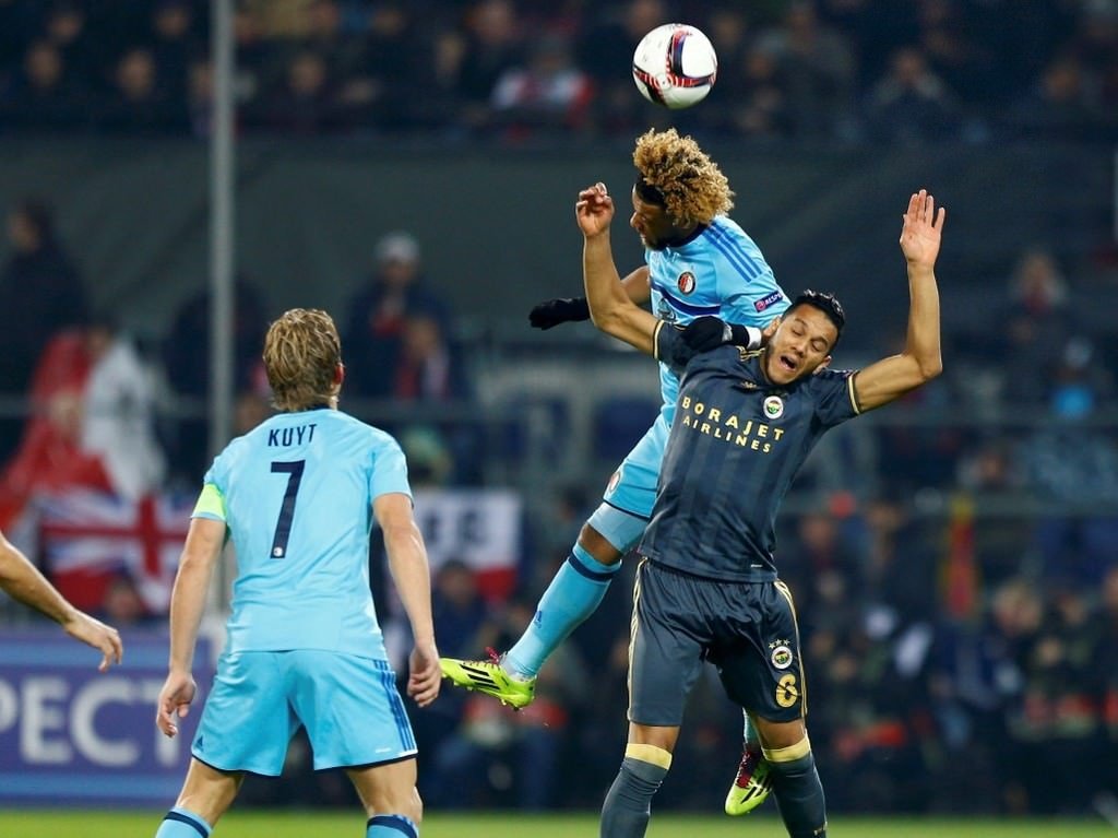 Feyenoord - Fenerbahçe mücadelesinden kareler