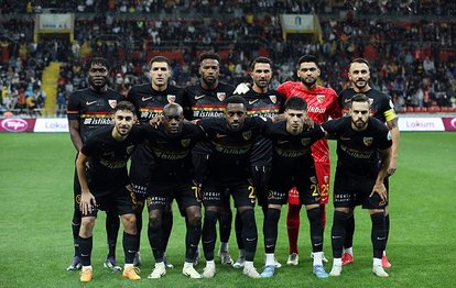 Bilal 2 maç sonra kaleye geçti