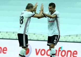 Beşiktaş zorlu virajda! İlk 11'ler belli oldu