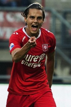 Twente, Enes Ünal'ın gol attığı maçta kazandı