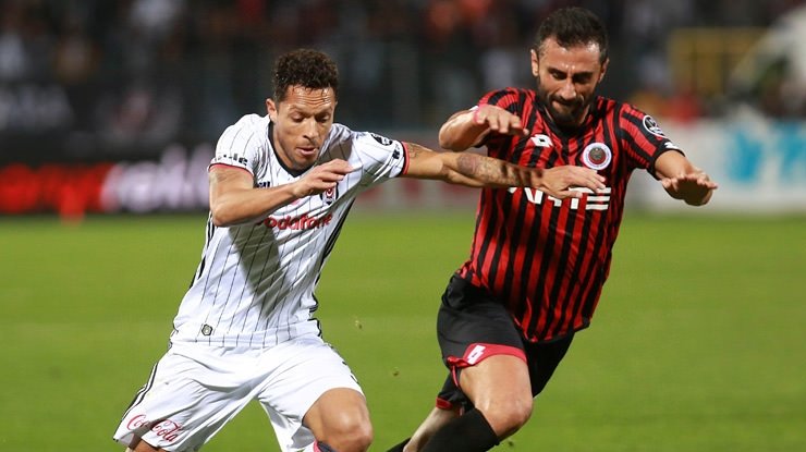 Selçuk Şahin’den Fenerbahçe bombası!