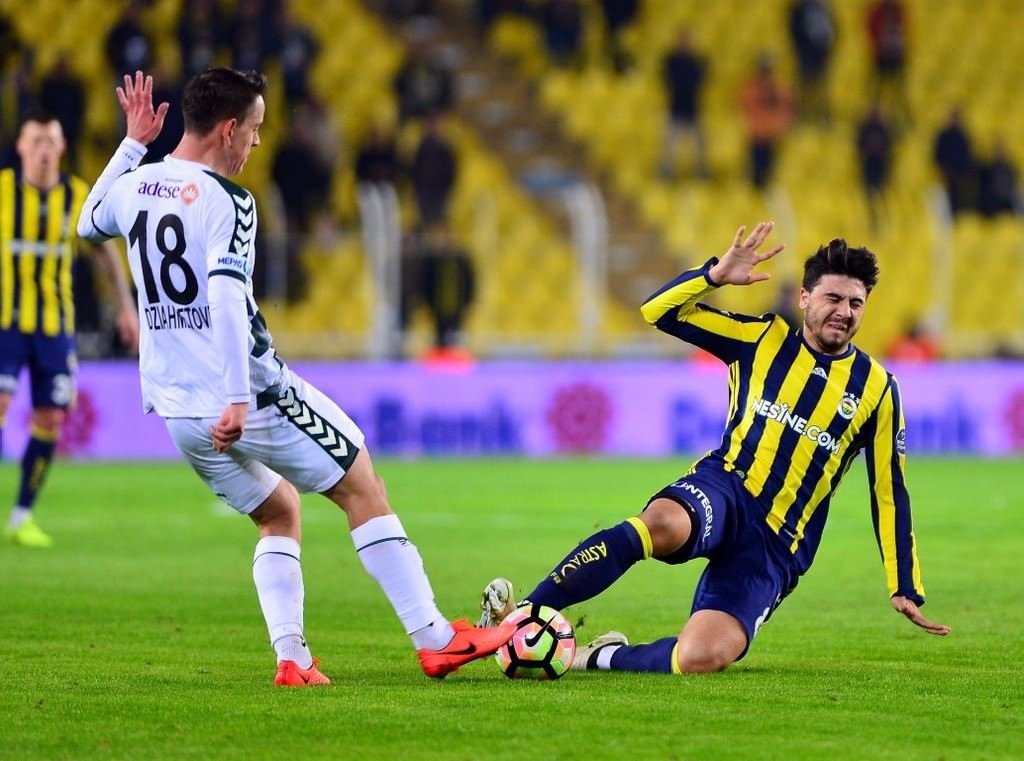 Fenerbahçe-Atiker Konyaspor karşılaşmasından kareler
