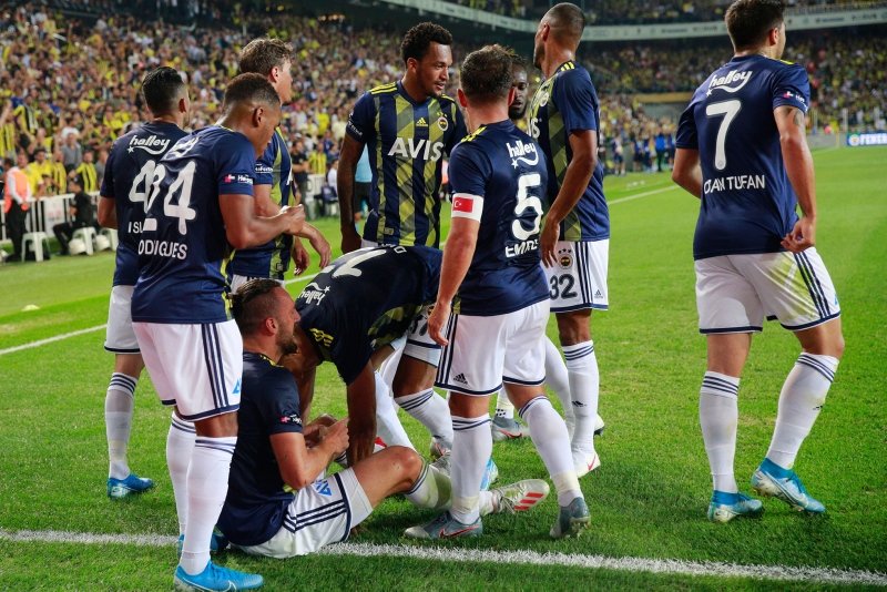 Hakem atamalarına Fenerbahçelilerden büyük tepki! Galatasaray...