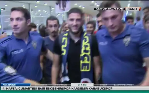 Benzia Fenerbahçe için İstanbul'da
