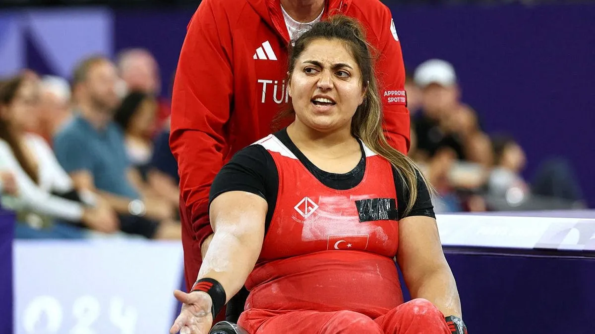 Paris'te Sibel Çam bronz madalya kazandı!