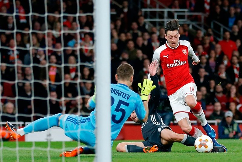 Mesut Özil Arsenal’den ayrılıyor