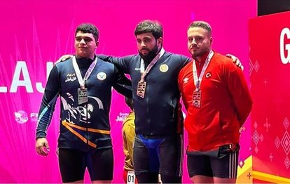 Muhammet Emin Burun’dan Gençler Dünya Şampiyonası’nda bronz madalya!