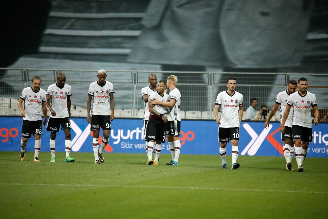 Beşiktaş - Antalyaspor maçından kareler