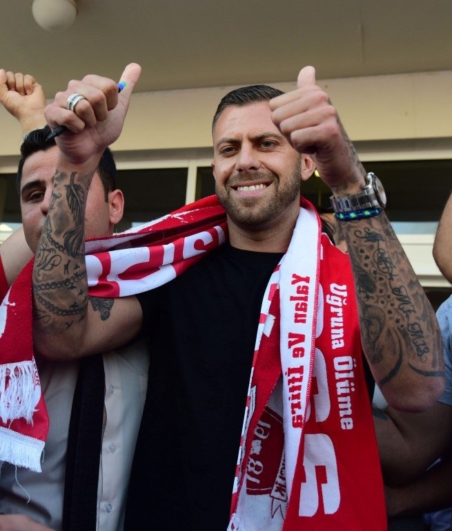 Antalyaspor’da Menez’e coşkulu karşılama