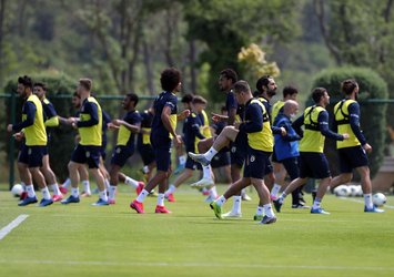 F.Bahçe sil baştan! Kayserispor maçında sistem değişiyor