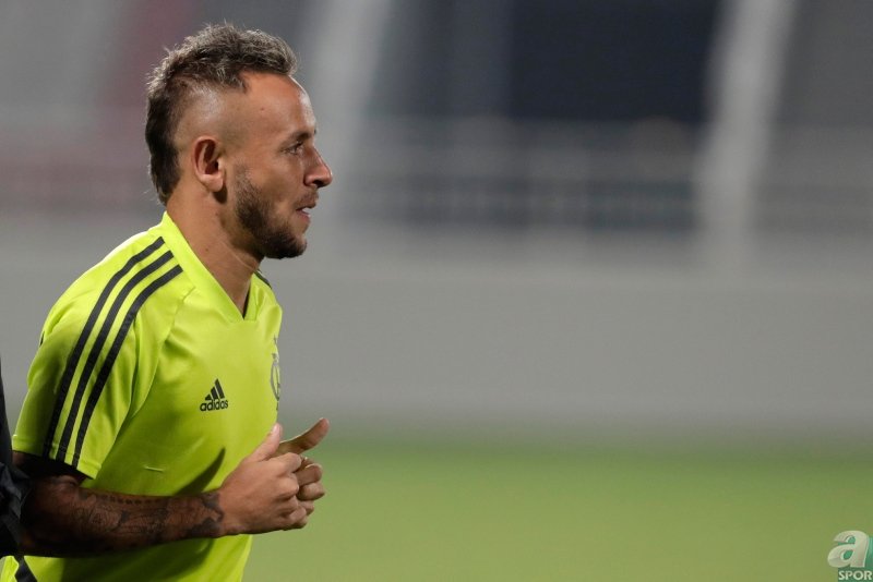 Dünya yıldızından şok hareket! Fenerbahçe’nin teklifini dinlemek istemedi