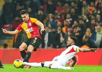 Falcao coştu