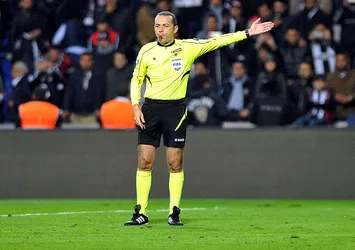 UEFA'dan Cüneyt Çakır'a görev