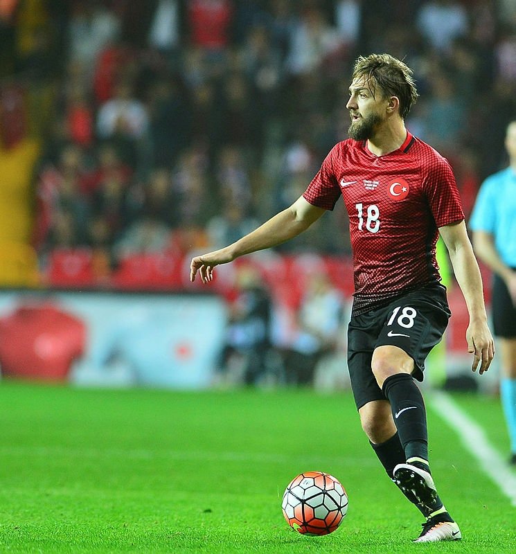 Milli futbolcuların menajerleri kim?