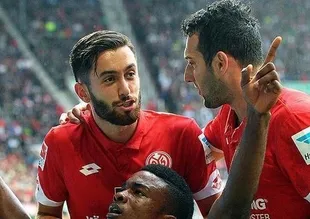 Yunus Mallı yıldızlaştı