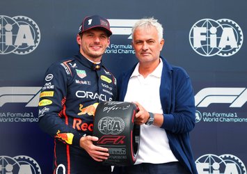 Verstappen'in ödülü Mourinho'dan!