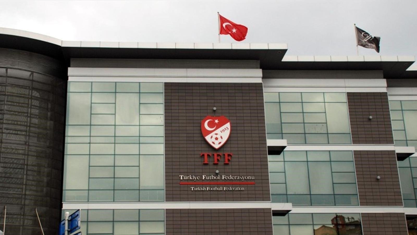 Sahada 3 Türk zorunlu olacak!