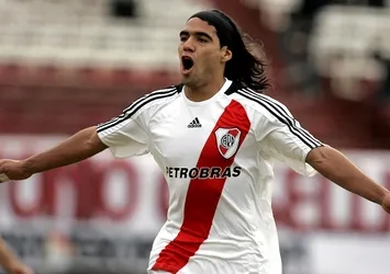 Falcao'ya 'eve dön' çağrısı