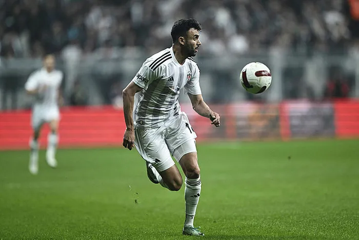Beşiktaş'ta sakatlık şoku! Oyuna devam edemedi - 1