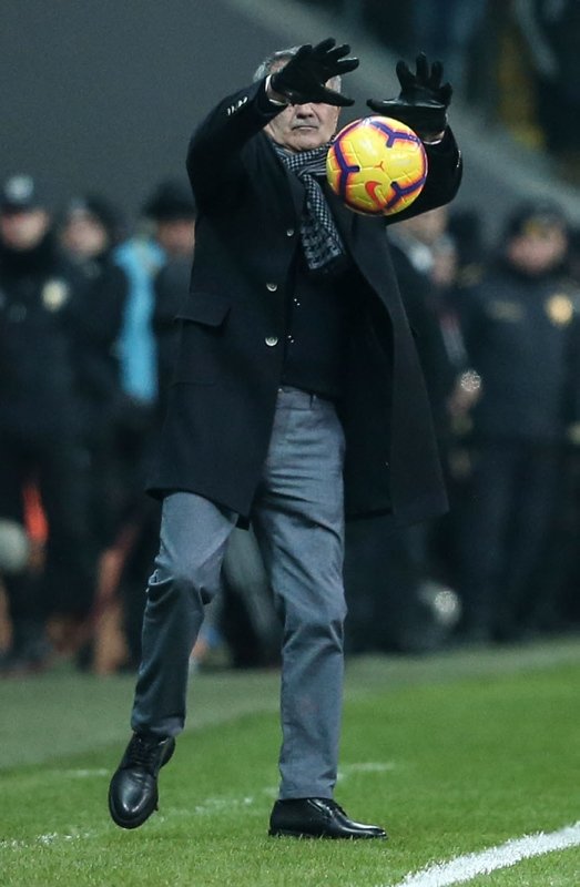 Şenol Güneş’ten istifa yanıtı!