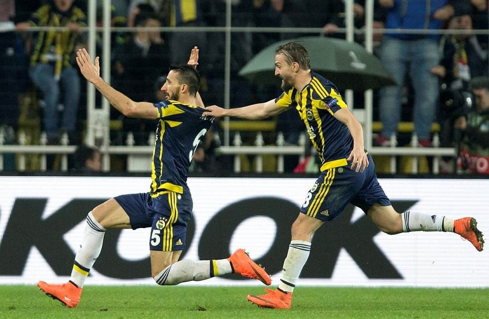 Caner Erkin’e milli şok!