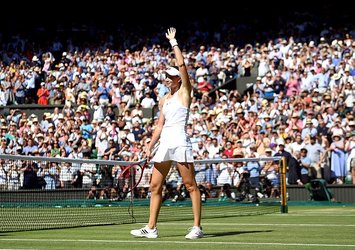 Wimbledon'da şampiyon Rybakina!