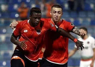 Gol düellosunun kazananı Adanaspor