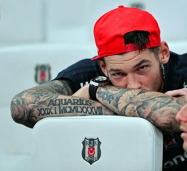 Beşiktaş’ta 10 isimle yollar ayrılacak!