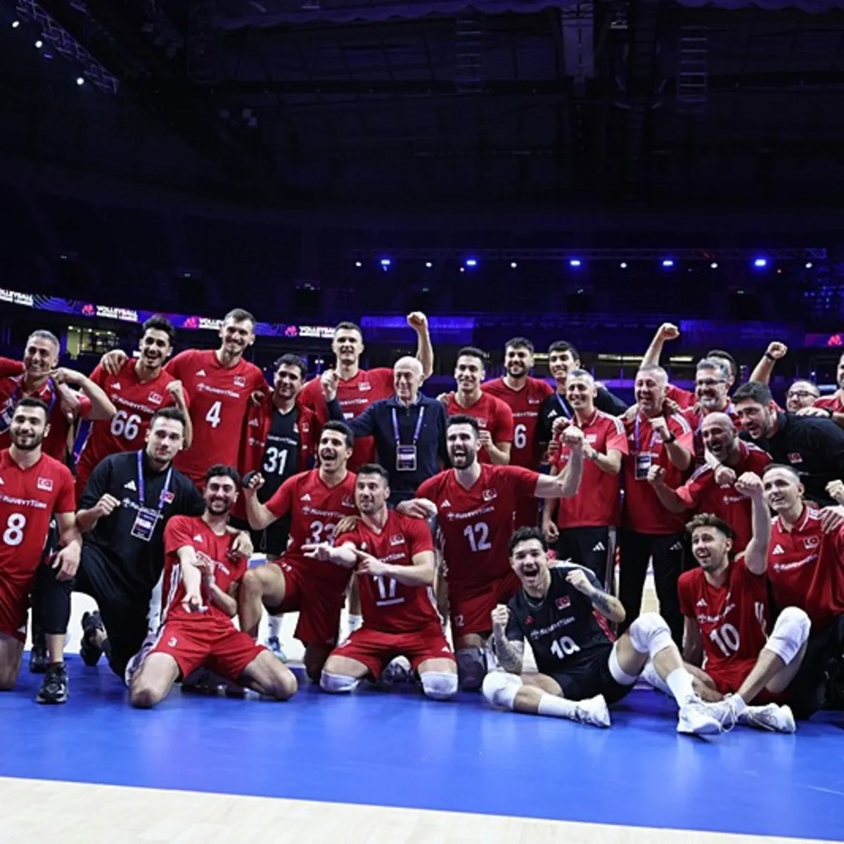 A Milli Erkek Voleybol Takımımız Sırbistan'ı set vermeden geçti!