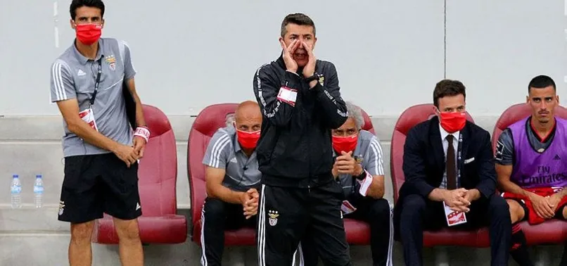 Fenerbahçe'de Bruno Lage sürprizi!