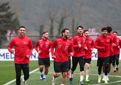 A Milli Takım, Romanya maçına hazır