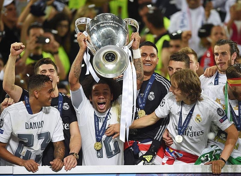 Şampiyonlar Ligi finalinde Türk bayrağına çirkin müdahale!