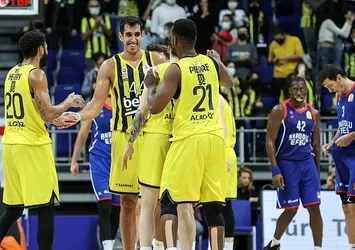 F.Bahçe Beko A. Efes'i farklı geçti!